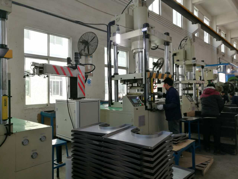 Baking tray production line (120 tons, 200 tons, 350 tons CNC double-action stretching machine)
