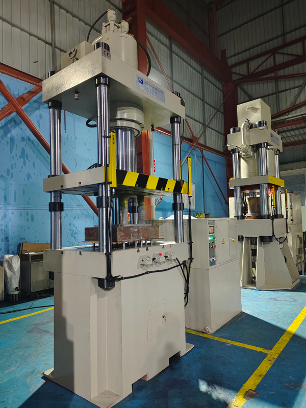 Y28-350S (350 tons servo double-action stretching machine)