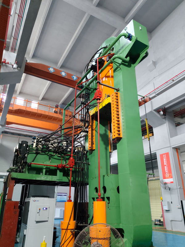 WDR-2000CS ultra-high pressure servo precision CNC hydraulic press