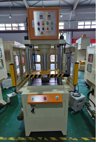 Four-column hydraulic press (small size 10-100T)