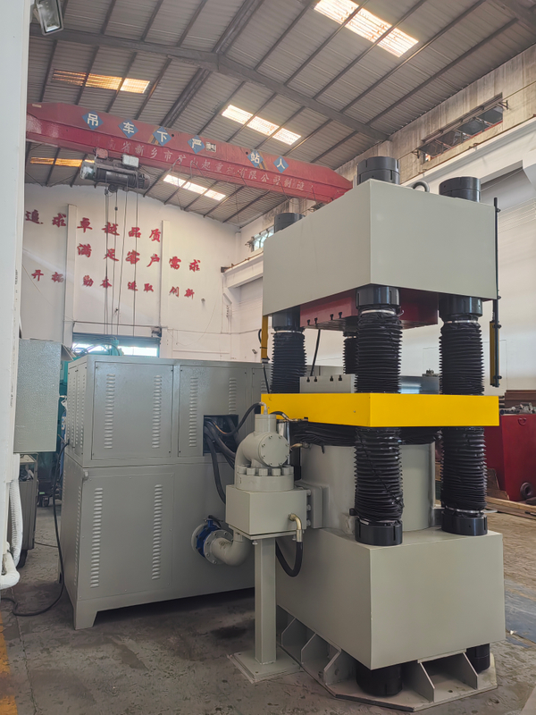 YSK-1000BII (four-column hydraulic press with loading and unloading cylinder)