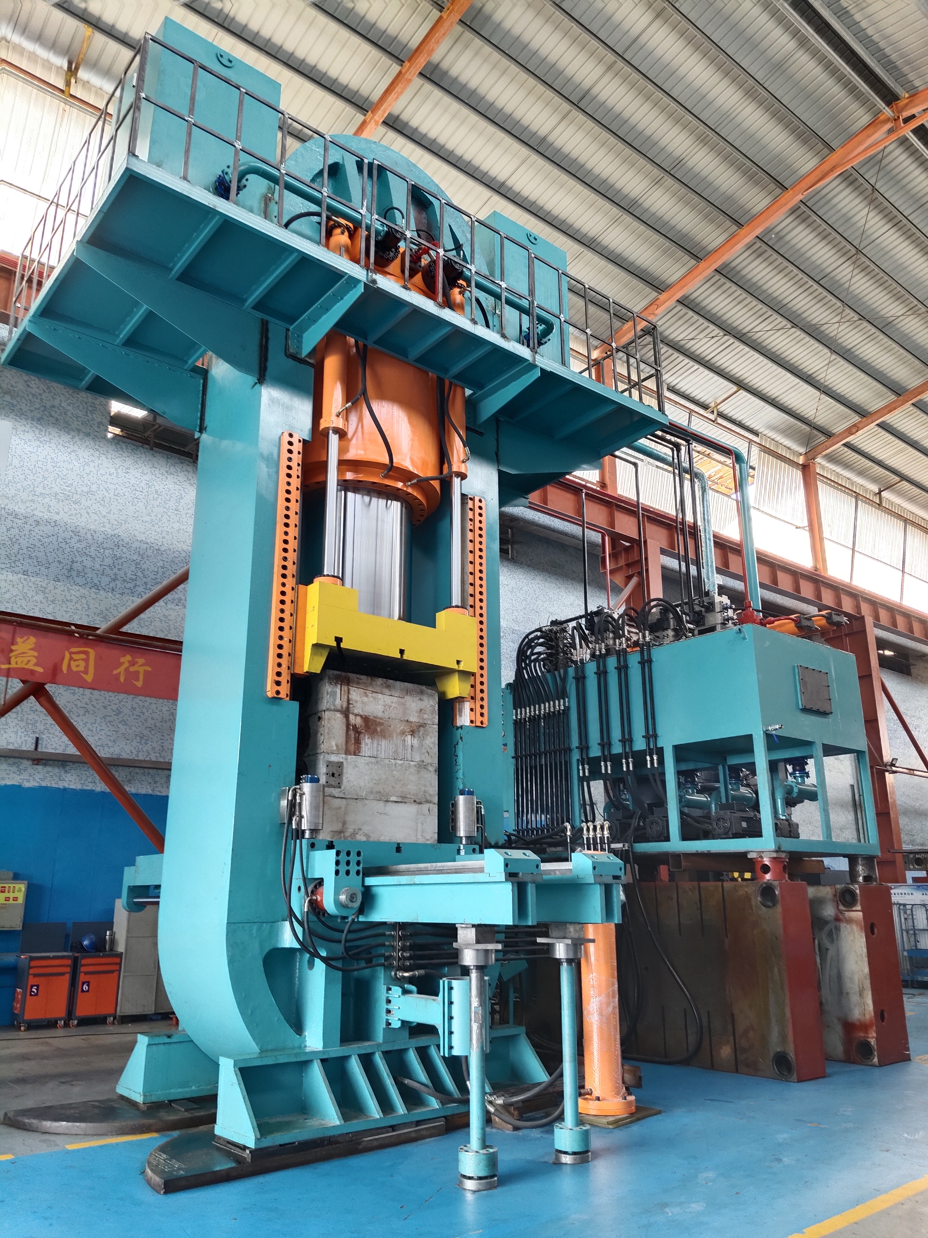 WDR19-10000DS ultra-high pressure servo precision CNC hot and cold forging hydraulic press