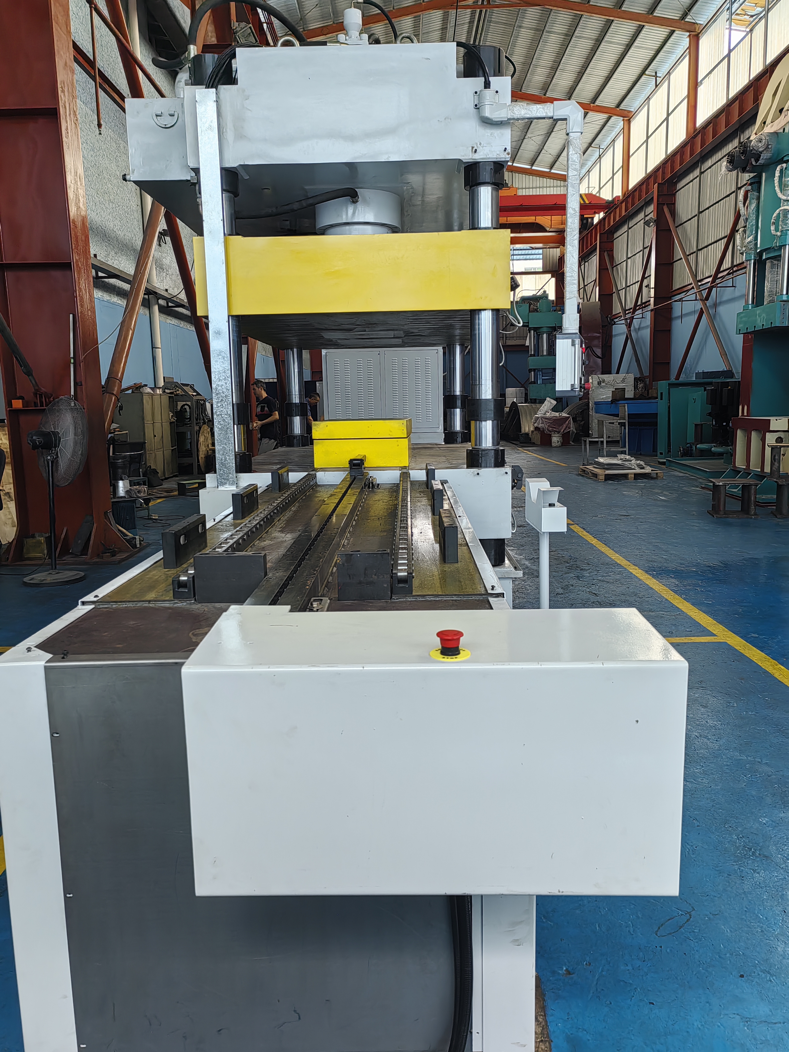 YSM-400CS servo CNC hydraulic press