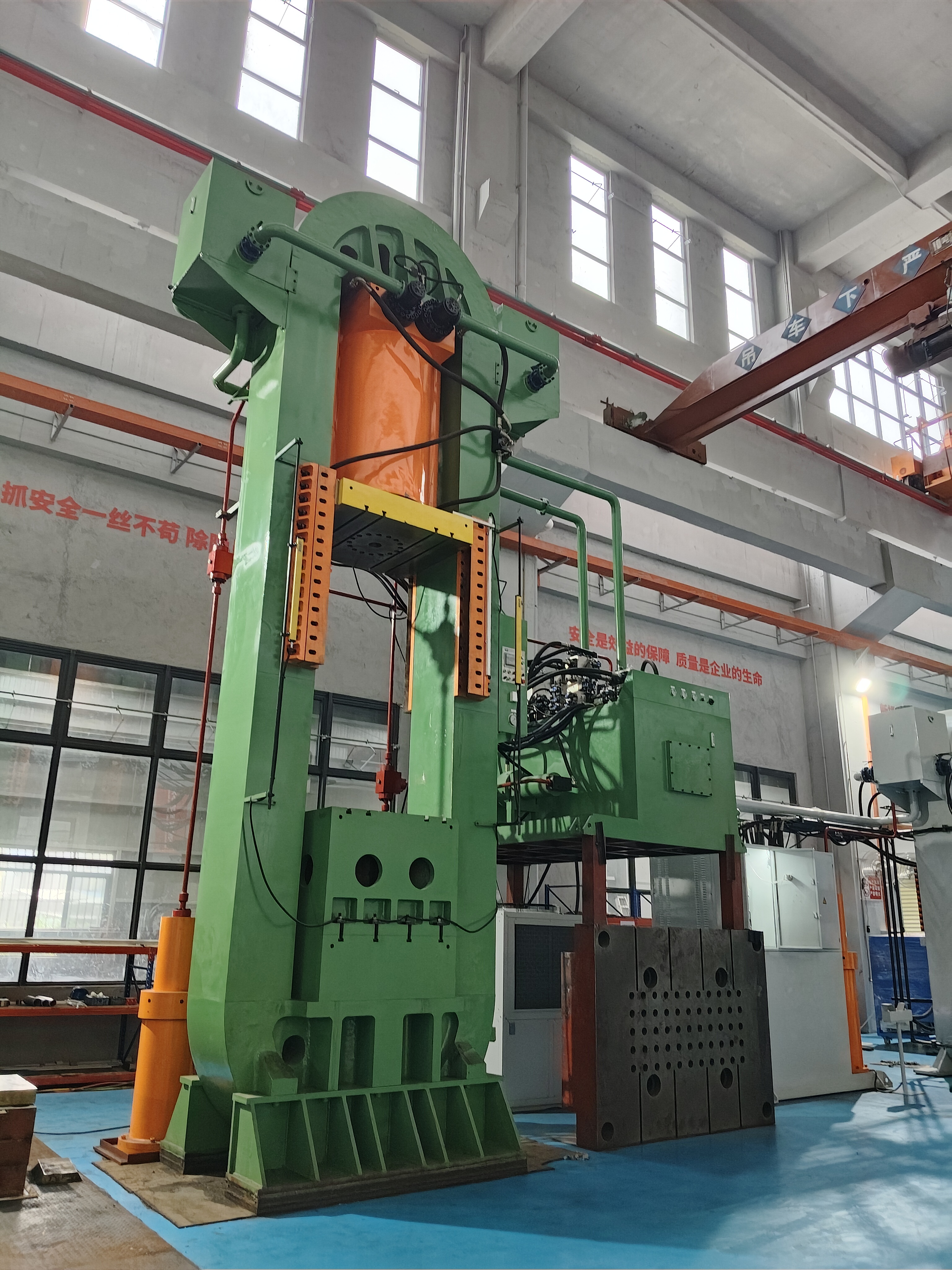 WDR-2000CS ultra-high pressure servo precision CNC hydraulic press
