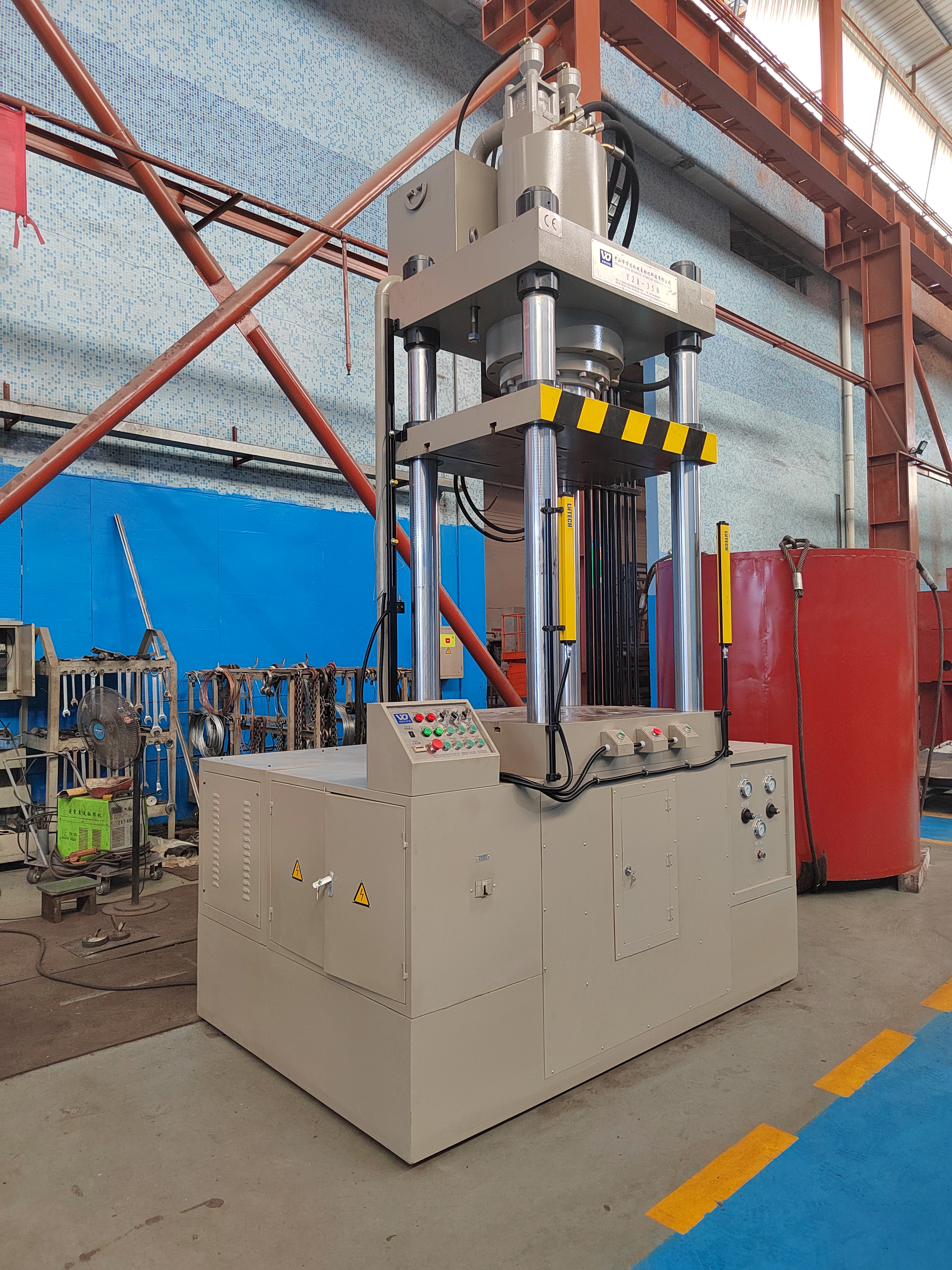 Y28-350 Four-column double-action stretching machine