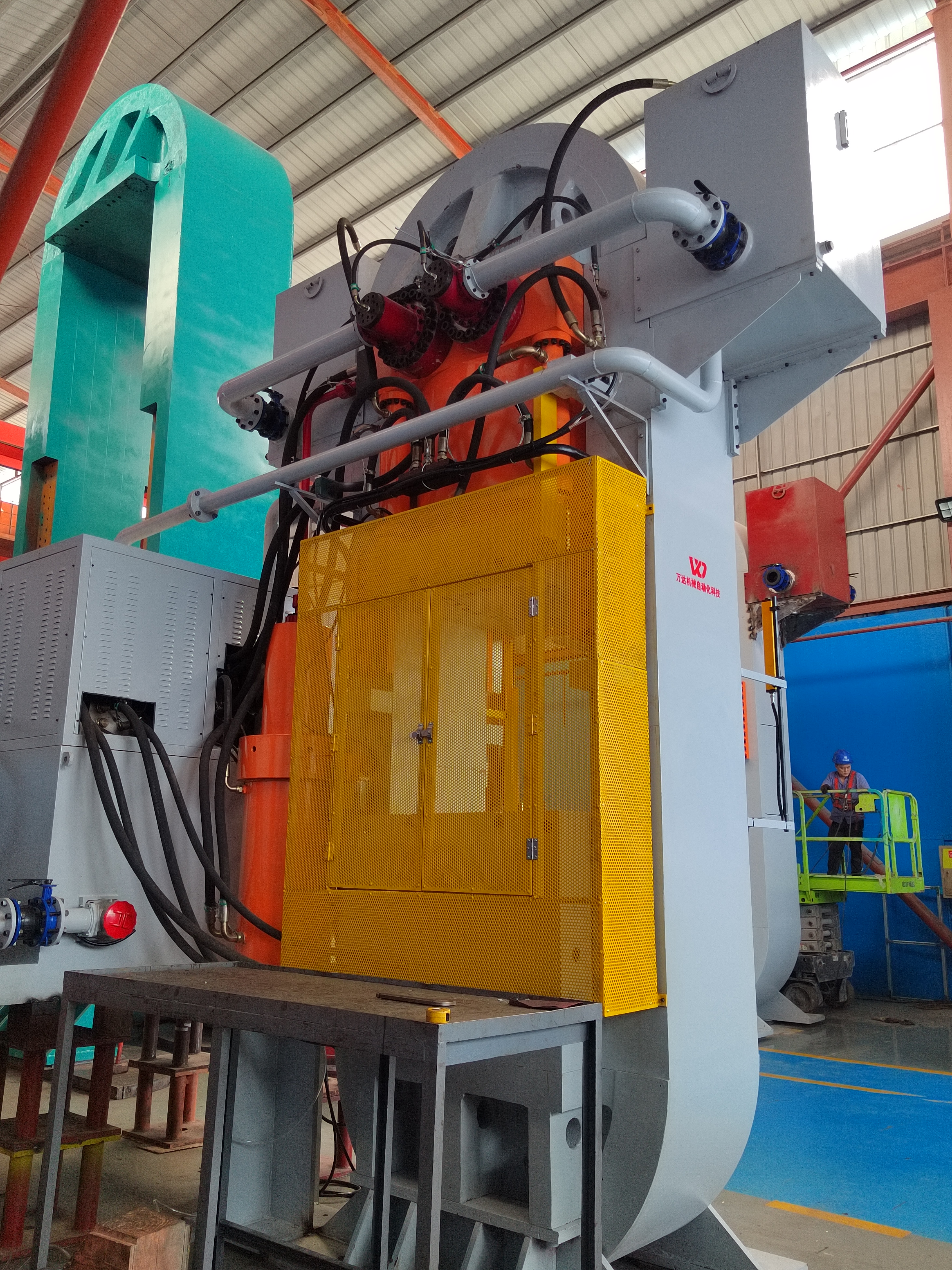 WDR-3500CS ultra-high pressure steel wire winding servo precision CNC cold forging hydraulic press