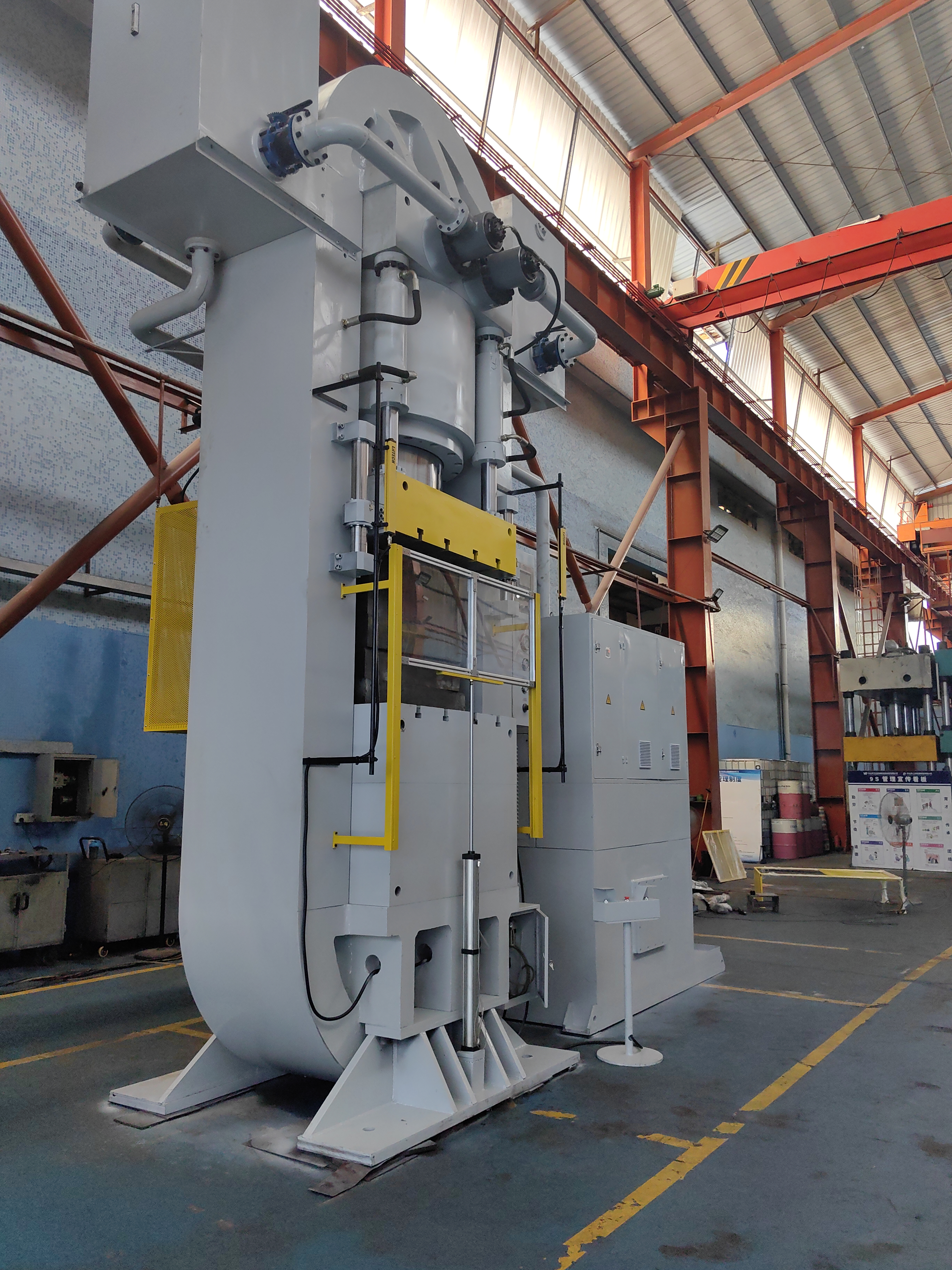 WDR-5000CS (IGBT copper-based radiator precision cold forging hydraulic press)