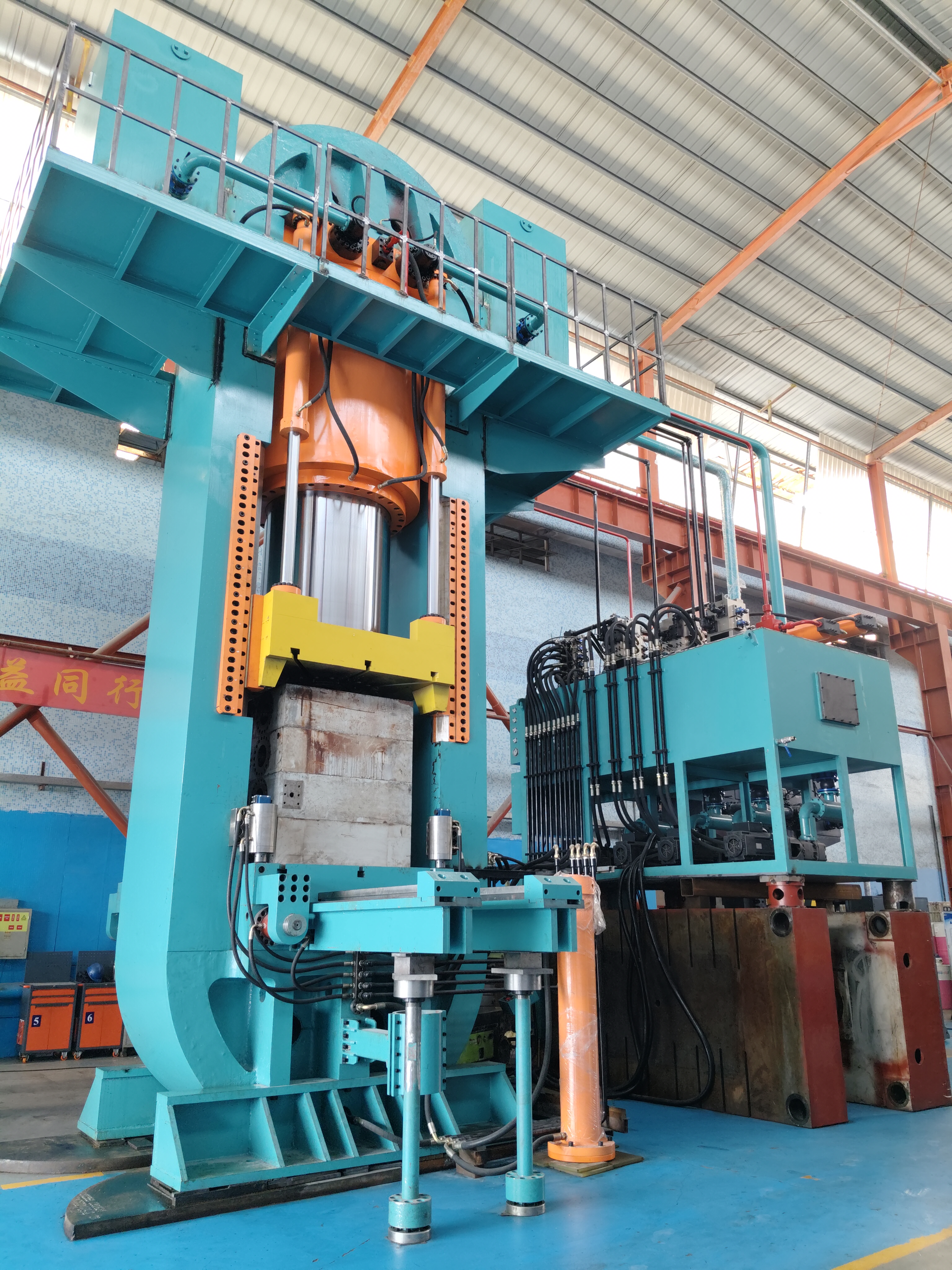 WDR19-10000DS ultra-high pressure servo precision CNC hot and cold forging hydraulic press